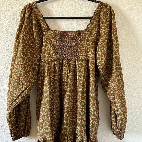 Universal Thread Women’s Dress Medium Bell Sleeves Frill Pockets Peasant Cottage - Picture 8 of 9